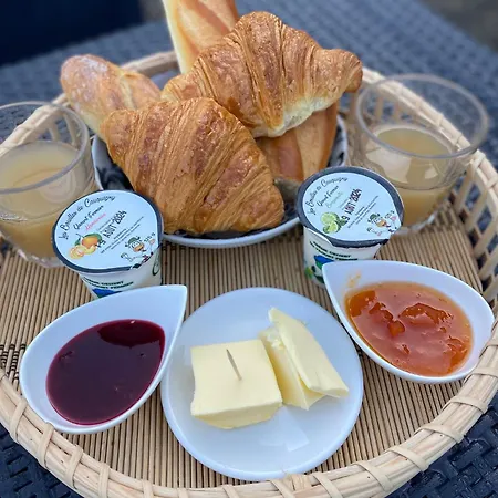 Les Marais Blancs A Nyaraló